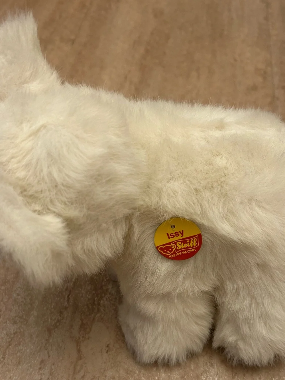Vintage Steiff Cozy Issy Polar Bear Plush Tag Earred Button 0437/23 7 1/2”